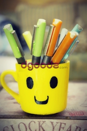 Smile Cup Pen Holder